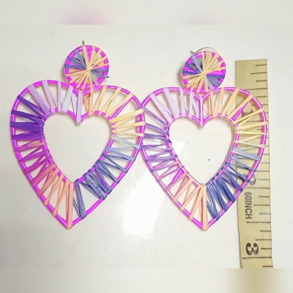 Amrita Singh rainbow raffia heart hoop pierced dangle earrings, eclectic, boho - Picture 3 of 4